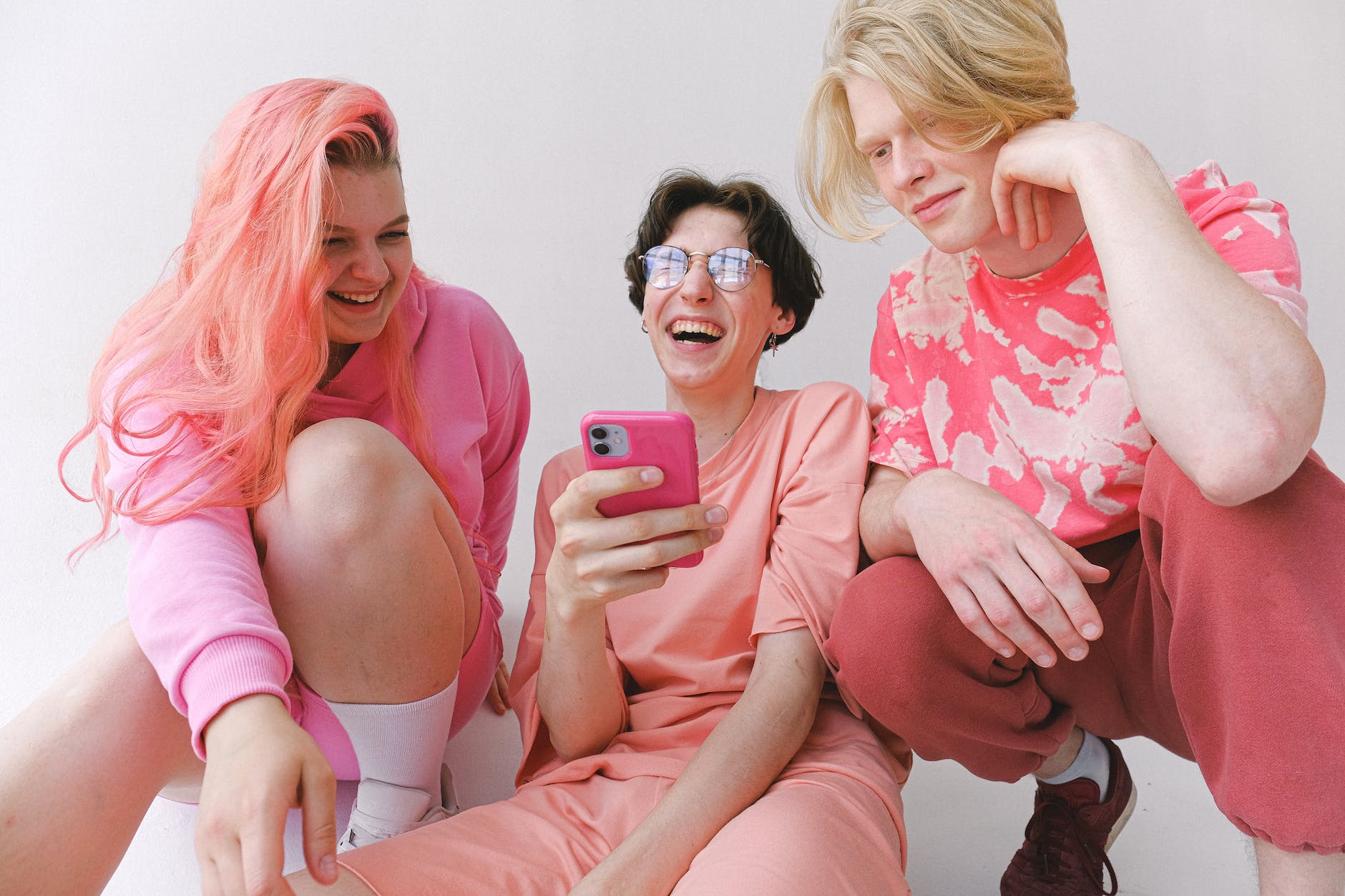 friends in pink clothes